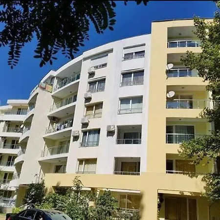 Yassen Village * Σάνι Μπιτς
